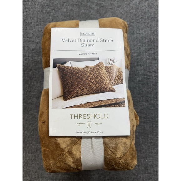 Threshold Velvet Diamond Stitch Sham Light Standard Camel Brown 20" x 26" - NEW - Picture 1 of 3